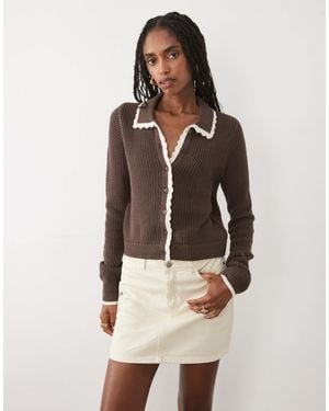 Abercrombie & Fitch Fitted Knit Cardigan With Crochet Collar - Natural