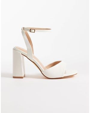 SEQWL Wide Fit Block Heeled Sandals - White