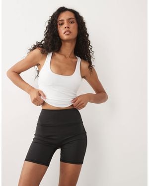 4505 Active legging-shorts mit hohem bund und formendem schnitt, 5" - Schwarz