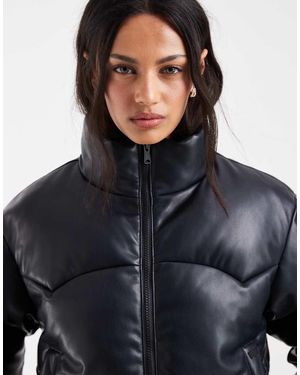 Levi's Palmer Cropped Jack Van Imitatieleer - Zwart