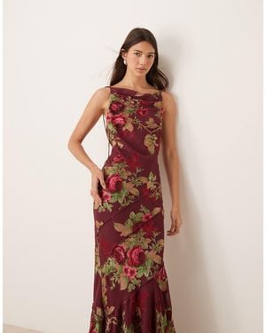 ASOS Vestito Lungo Bordeaux Con Stampa A Fiori Dévoré, Taglio Sbieco E Scollo Ad Anello - Rosso
