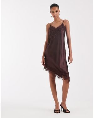 ONLY Asymmetrische Mini-Jurk Van Satijn Met Kanten Rand - Rood