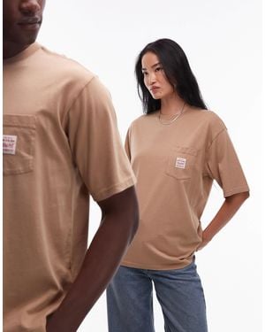 Levi's – workwear capsule – locker sitzendes unisex-t-shirt - Braun