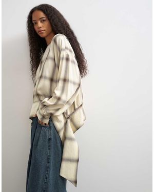 TOPSHOP Blusa De Bajo Redondeado Con Cuadros Neutros