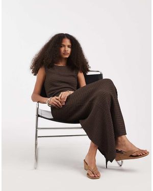Vero Moda Textured Twist Detail Maxi Dress - Brown