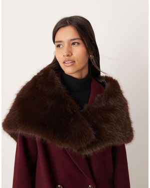 ASOS – dreiecksschal aus kunstpelz - Braun