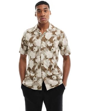 Only & Sons Camisa Beis Con Cuello De Solapas Y Estampado Floral De Mezcla De Lino De -Beis Neutro