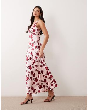 Gina Tricot – ärmelloses satin-maxikleid - Pink