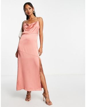 Pretty Lavish Vestito Con Collo Ad Anello E Gonna Al Polpaccio - Rosa