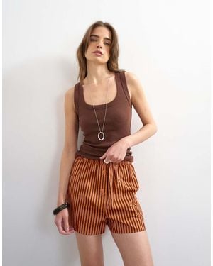 TOPSHOP Stripe Boxer Short - Brown
