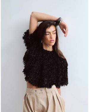 ARRANGE Faux Feather Trapeze Crop T-Shirt - Black