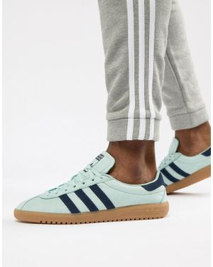 adidas Bermuda Trainers In Green Cq2783