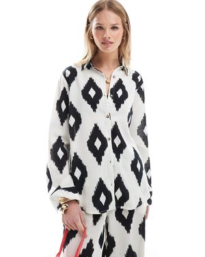 Accessorize Accesorize Mono Print Oversized Beach Shirt - White