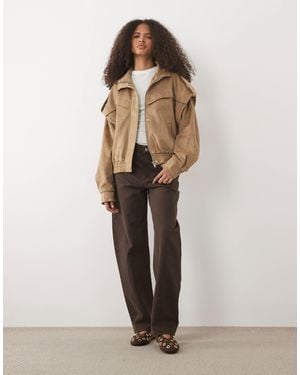 Threadbare Bomber en imitation daim avec manches chauve-souris et col cheminée - fauve - Neutre