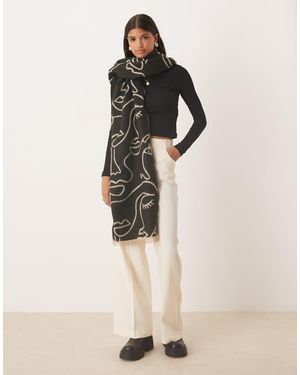 ASOS Bufanda Color Piedra Y Negra Con Diseño Entretejido De Jacquard De Rostros Abstractos De - Neutro