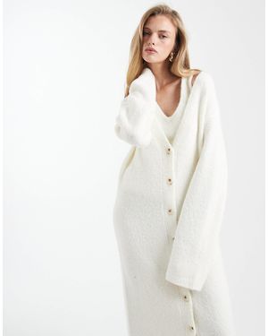 4th & Reckless Wool Feel Soft Knitted V Neck Maxi Cardigan Co-Ord - White