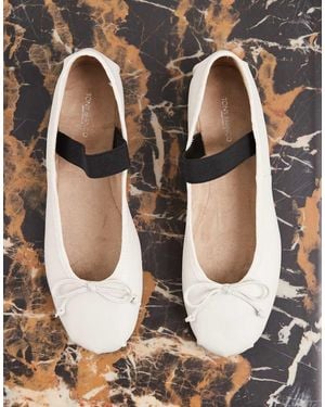 Tony Bianco Caspian Ballet Flats - White