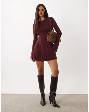 Kaiia Exklusive kompakte strick-skater-minikleid mit ausgestellten ärmeln - Rot