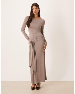 Motel Zeya Long Sleeve Maxi Dress With Tie Detail - Natural