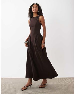 ASOS Vestido Midi Marrón Con Cuello Barco Y Cintura Entallada - Negro