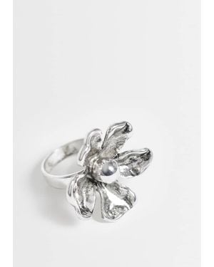 Reclaimed Vintage Floral Ring - White