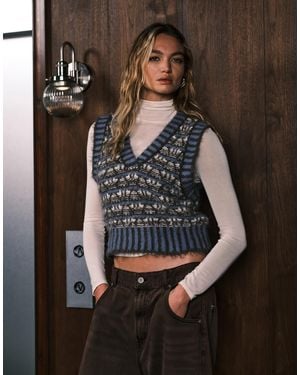 Object Stripe Patterned Knitted Vest - Black