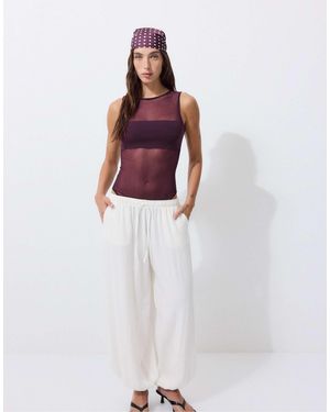 Stradivarius Ärmelloser mesh-body - Weiß