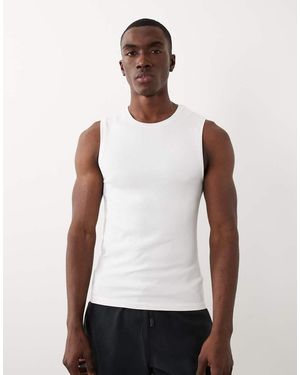 4505 Seamless Rib Muscle Fit Training Tank - White