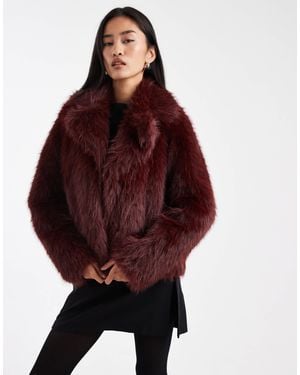 New Look – cropped-jacke aus kunstpelz - Rot