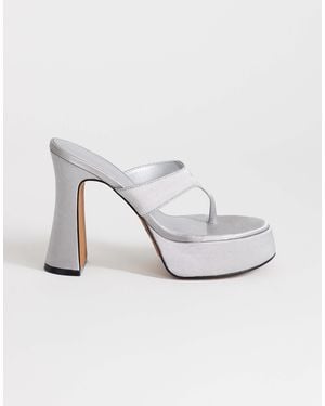 TOPSHOP Nima Platform High Heeled Toe Thong Sandal - White