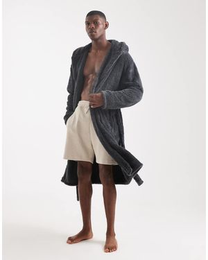 Loungeable Mens Sherpa Hooded Robe - White