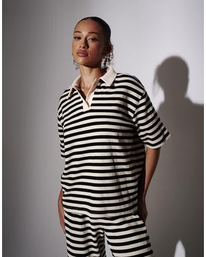 South Beach Camisa A Rayas Negras Con Volante Y Textura Gofrada De - Gris