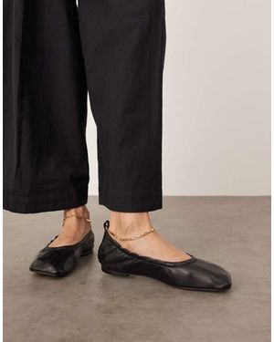 ARRANGE Edie Premium Leather Ballet Flats With Chain - Black