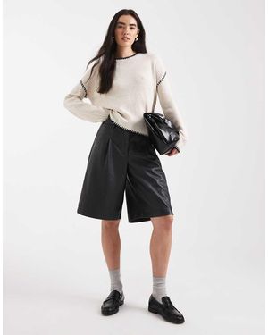 ASOS Pantalones Cortos De Corte Alargado Cuero Sintético De - Negro