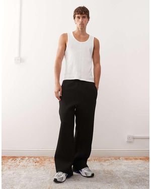 Weekday Joggers Negros De Pernera Ancha De Tejido Efecto Neopreno De - Blanco