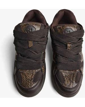 Bershka Baskets style skateur à imprimé animal - Noir