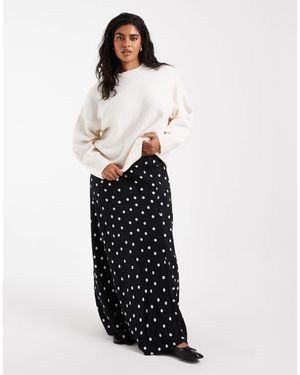 Pieces Plus Pieces curve jupe longue en satin à pois blancs