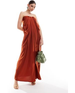 ASOS – trägerloses, gerade geschnittenes midikleid aus satin - Rot
