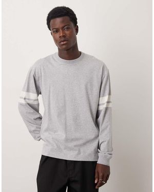 ARKET Top De Manga Larga Con Detalle De Rayas Retro De Punto Liso De - Gris