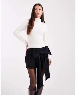 Miss Selfridge Extreme Bow Mini Skirt - White