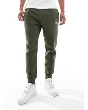 Nike Club Bowerman Logo Cuffed joggers - Green
