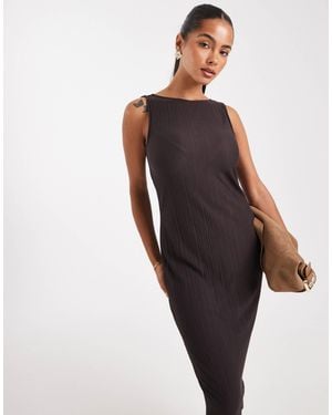 Vero Moda Boat Neck Maxi Plisse Dress - Brown