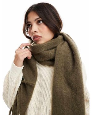 Vero Moda Bufanda Verde Oscuro De Bouclé Suave De - Marrón