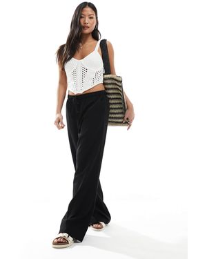 Stradivarius Petite – elegante schlupfhose - Weiß