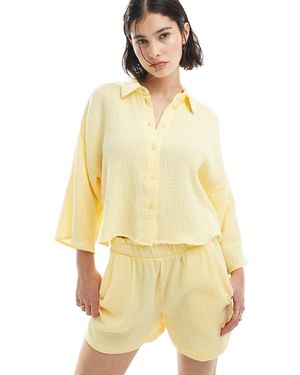 Vero Moda Textured Cropped Shirt - Yellow