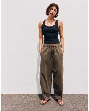 Pull&Bear Pantaloni Barrel Marroni Con Vita Elasticizzata - Marrone