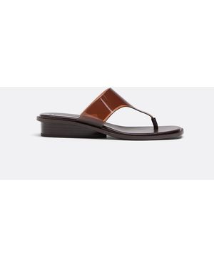 Stradivarius Sandali Bassi Infradito - Marrone