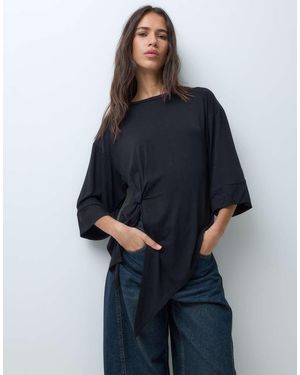 ASOS Camiseta Negra Con Detalle De Nudo Y Manga Capa - Azul