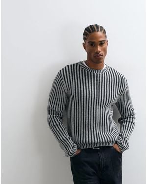 Collusion Pullover mit acid-wash-finish, schmal geschnitten, mit rundhalsausschnitt, - Grau