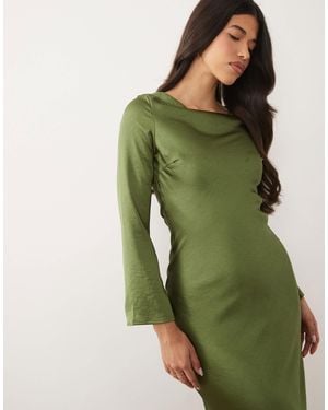 TFNC London Satin Flared Long Sleeve Maxi Dress - Green
